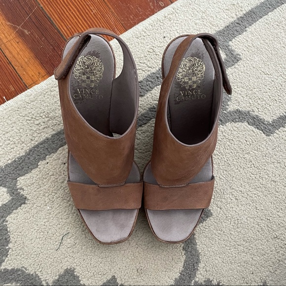 Vince Camuto wedges - Picture 3 of 6